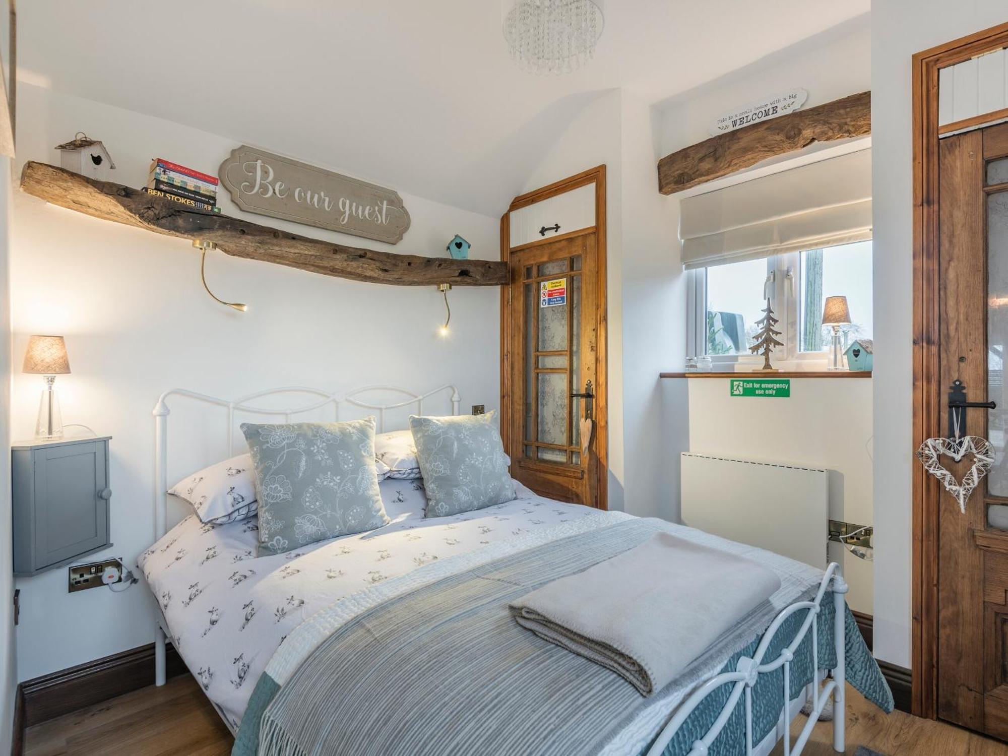 Little Pines Lodge Rushton Spencer Bagian luar foto